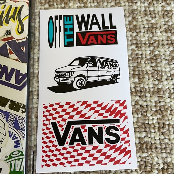 Vans Family notebook & Stickers - Picture 2 of 13